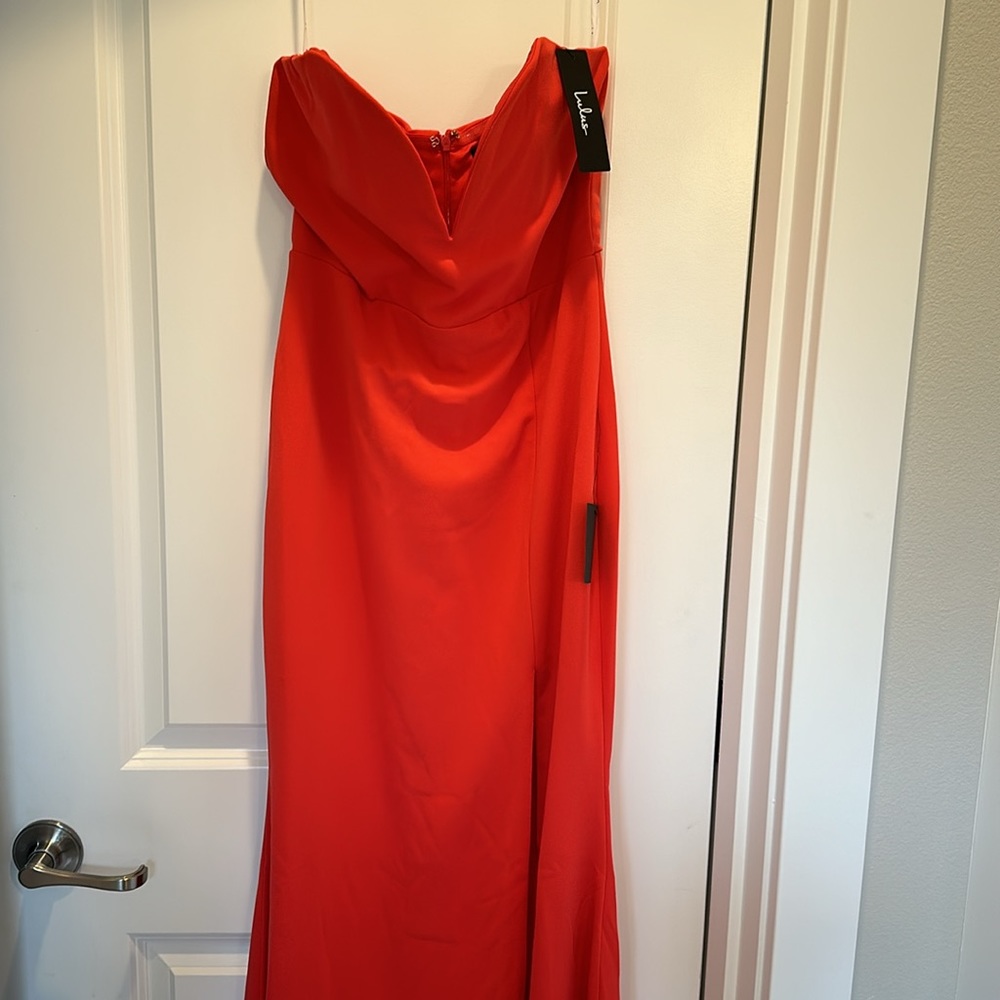 Lulus size M red strapless dress. - Picture 5 of 5